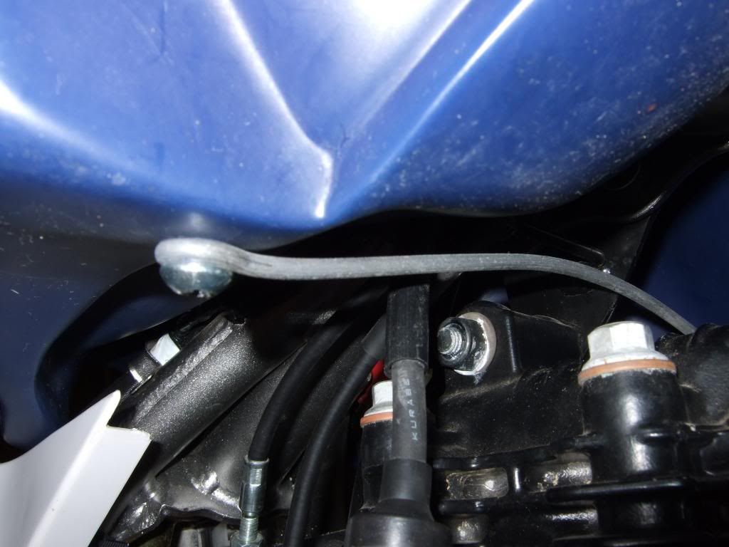 Clarke XT350 Tank Install on TW200